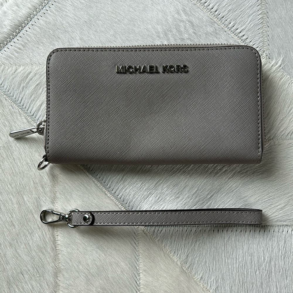 Michael Kors Wallet/Wristlet